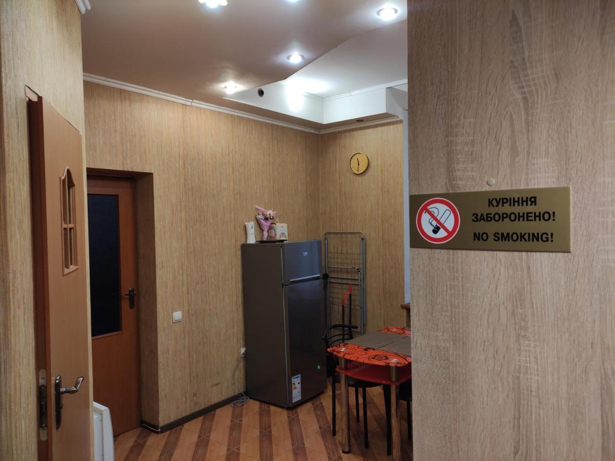 Квартира Біля Залізничного Вокзалу Lvov Exteriér fotografie